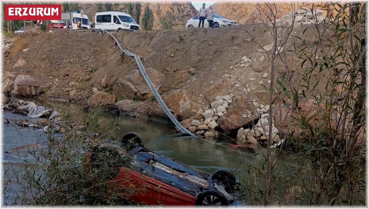 Tortum Çayı'na araç uçtu, 4 kişi yaralandı