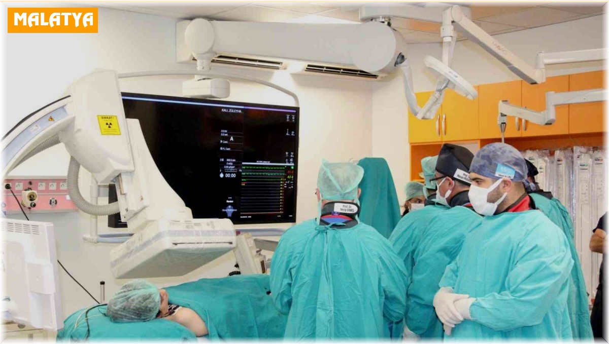 TÖTM'de ilk kez 'pulmoner kalp kapağı' değişimi yapıldı