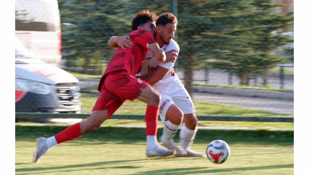 Trabzonspor üçüncü hazırlık maçında berabere kaldı