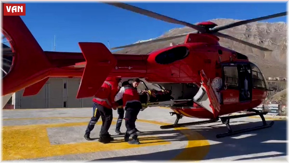 Trafik kazasında yaralanan şahıs için ambulans helikopter havalandı