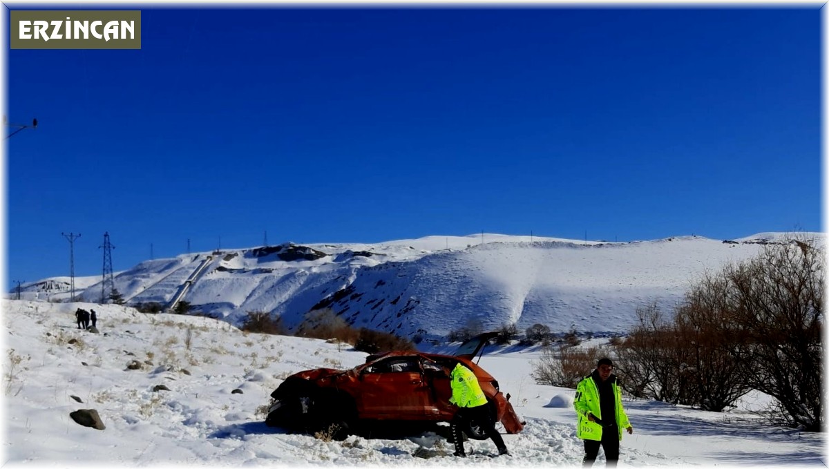 Trafik kazasında yaralanan sürücü hastanede hayatını kaybetti