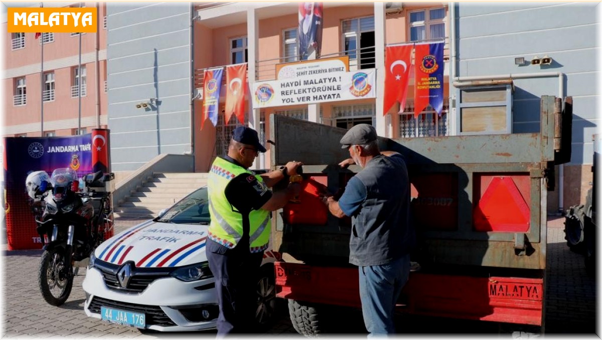 Traktör sahiplerine ''Reflektör'' uyarısı