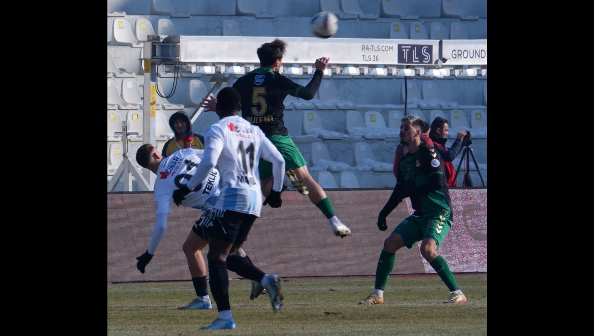 Trendyol 1. Lig: Erzurumspor FK: 0 - Sakaryaspor: 0