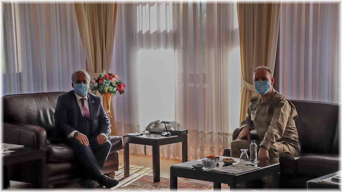 Tuğgeneral Çimen'den Rektör Çomaklı'ya iade-i ziyaret