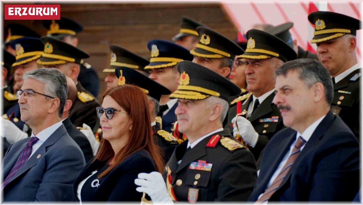 Tümgeneral Tevfik Algan görevine başladı