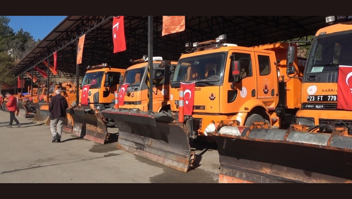 Tunceli 200 araç ve 842 arama kurtarma personeliyle kışa hazır