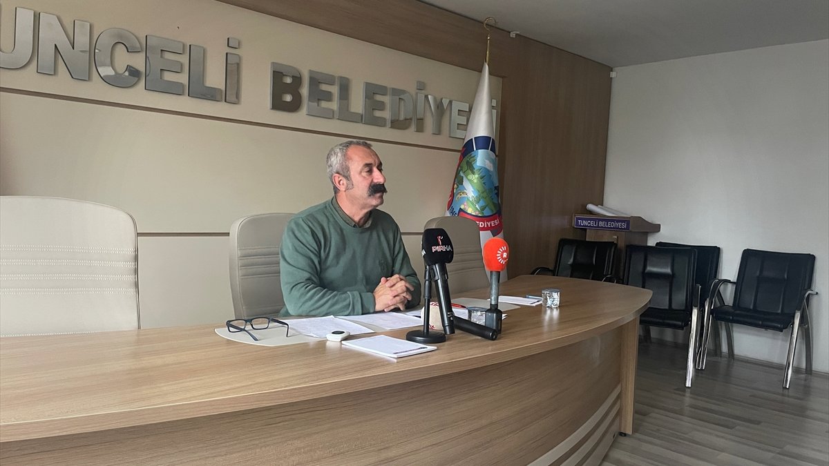 Tunceli Belediyesi hizmet binası ile bazı birimlerin elektriği borç nedeniyle kesildi