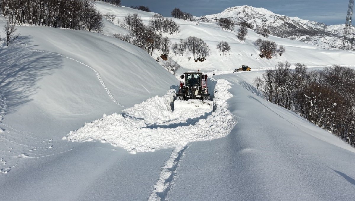 Tunceli'de 143 köy yolu ulaşıma kapandı