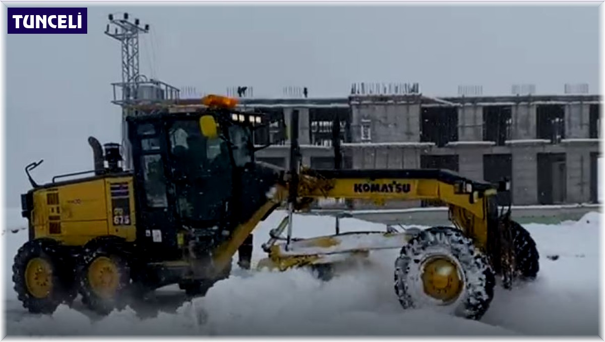 Tunceli'de 169 köy yolu ulaşıma kapandı, karla mücadele çalışması başladı