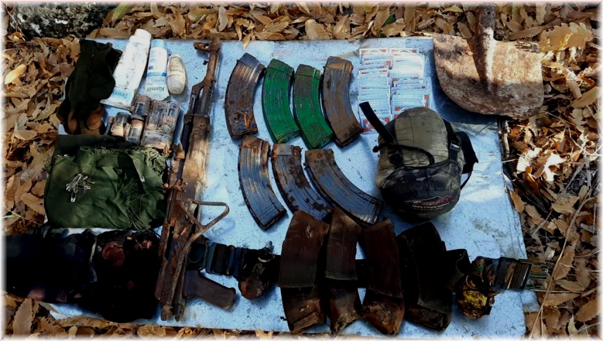 Tunceli'de 2 sığınak imha edildi: Çok sayıda mühimmat ve yaşam malzemesi ele geçirildi