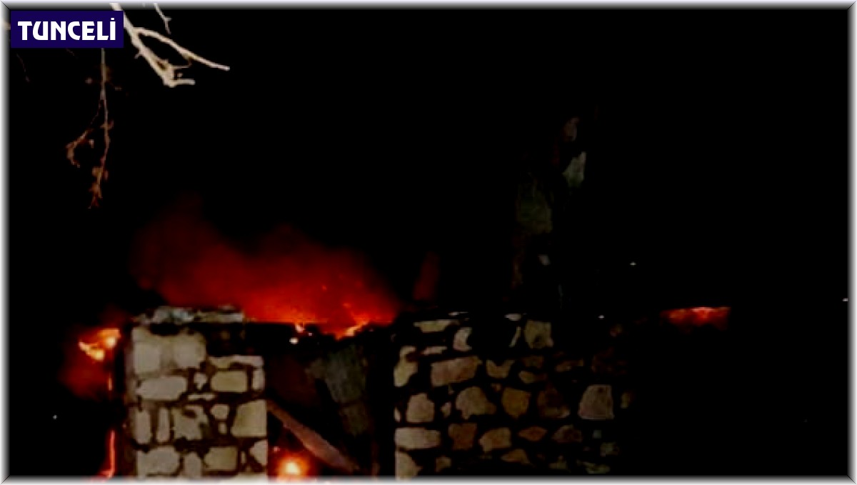 Tunceli'de depoda korkutan yangın