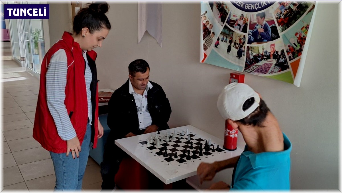 Tunceli'de engellilere yönelik satranç turnuvası