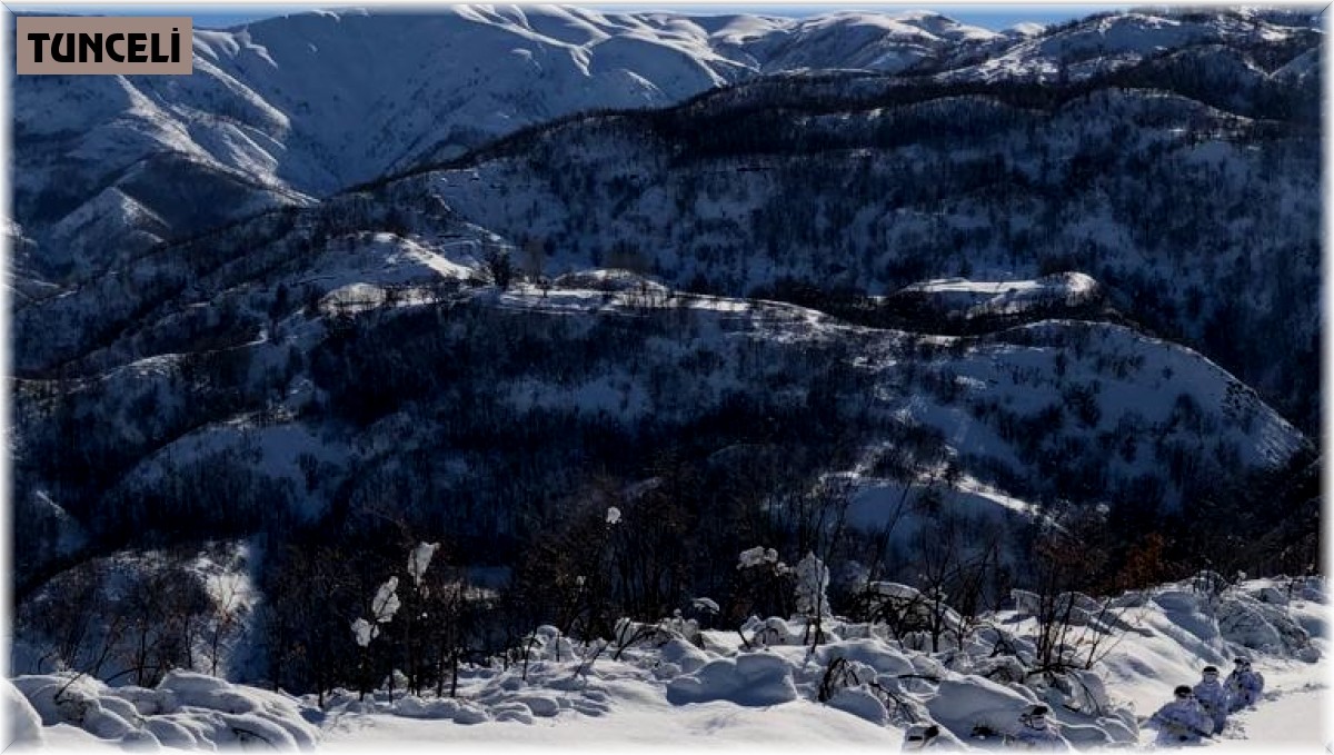 Tunceli'de Eren Kış-6 operasyonu zorlu kış şartları altında devam ediyor