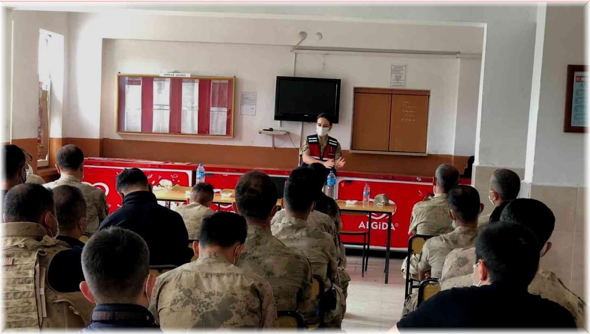 Tunceli'de 'Kadına Yönelik Şiddet ve Aile İçi Şiddet' eğitimi