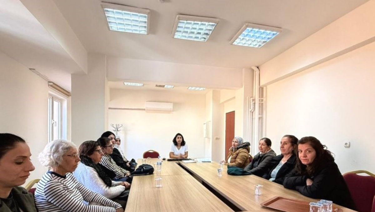 Tunceli'de kadınlara yönelik kanser taraması ve menopoz eğitimi