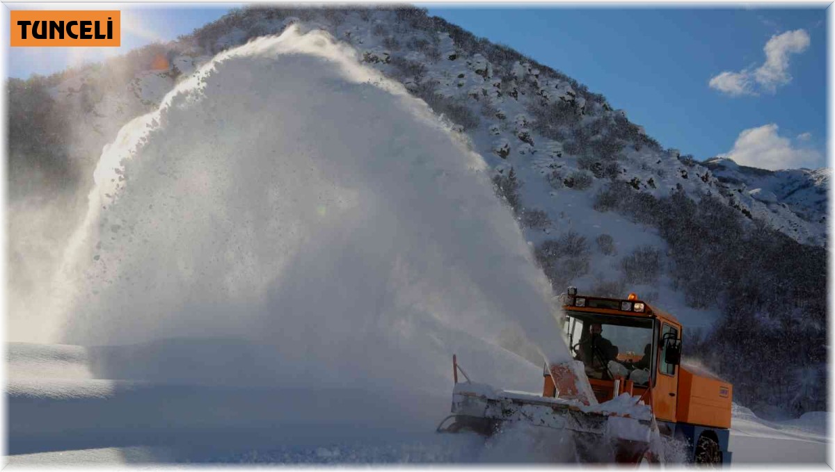 Tunceli'de karla mücadele çalışmaları aralıksız devam ediyor
