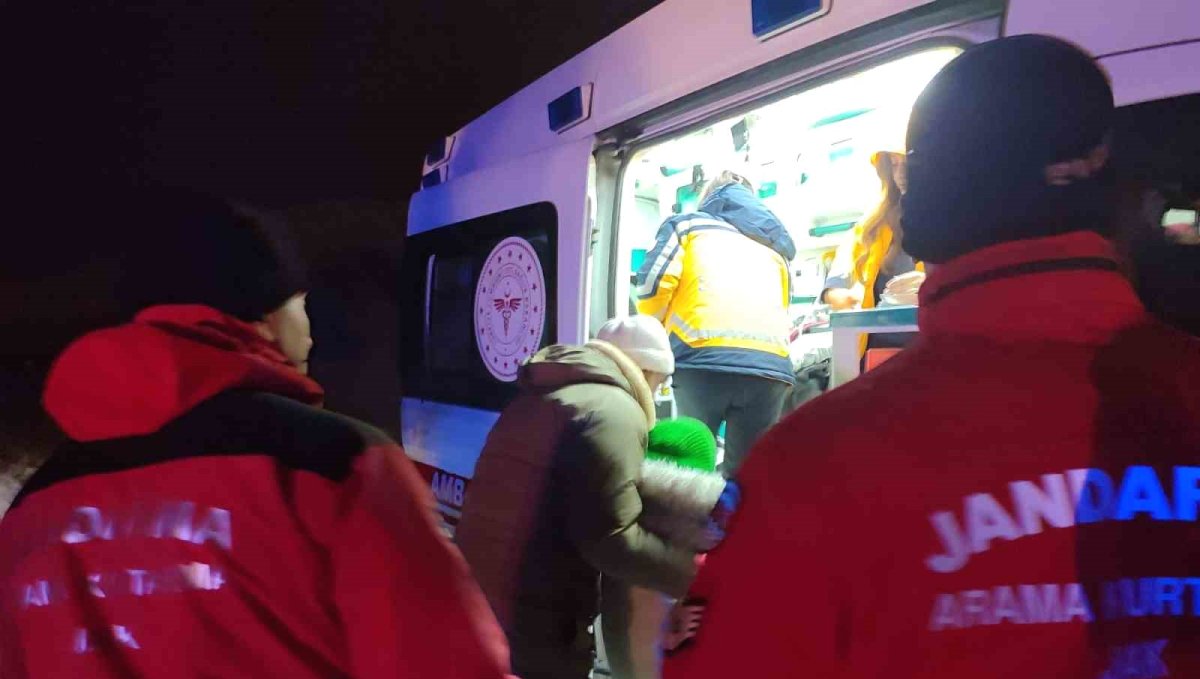 Tunceli'de kedinin tırmaladığı çocuk için ekipler seferber oldu