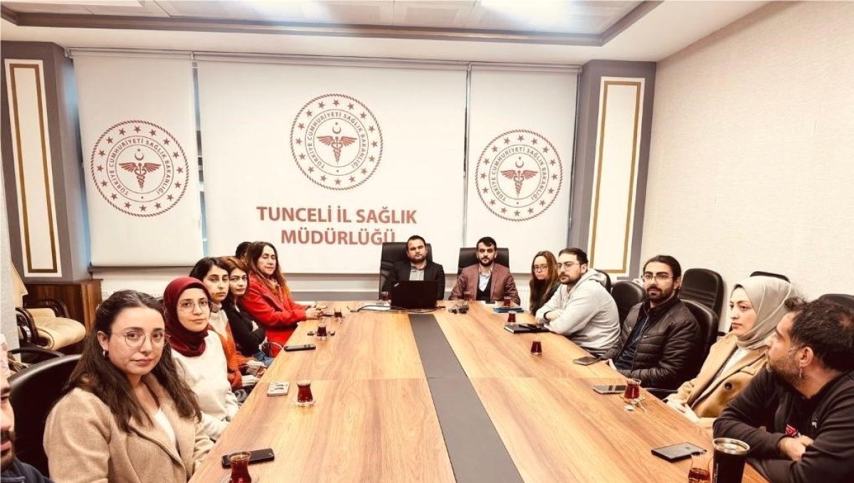 Tunceli'de sağlık çalışanlarına hizmet içi eğitim