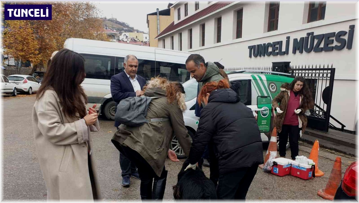 Tunceli'de sokak hayvanlarını aşılama kampanyası başlatıldı