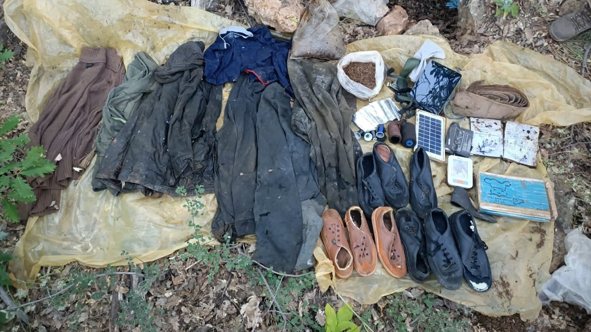 Tunceli'de teröristlerce kullanılan sığınak imha edildi