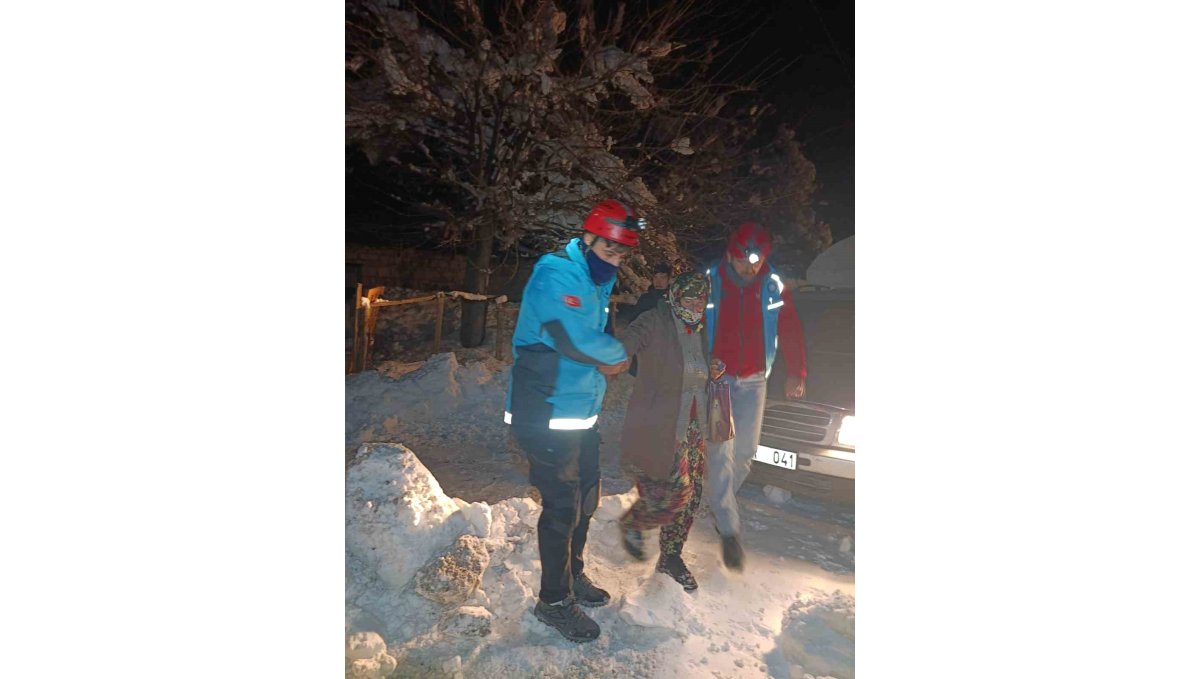 Tunceli'de UMKE'den peş peşe üç vakaya müdahale