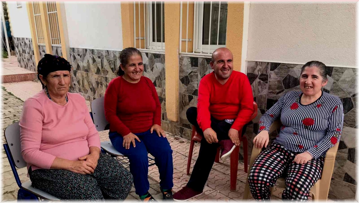 Tunceli'de yaşayan Uğurlu çifti, hayatlarını zihinsel engelli çocuklarına adadı