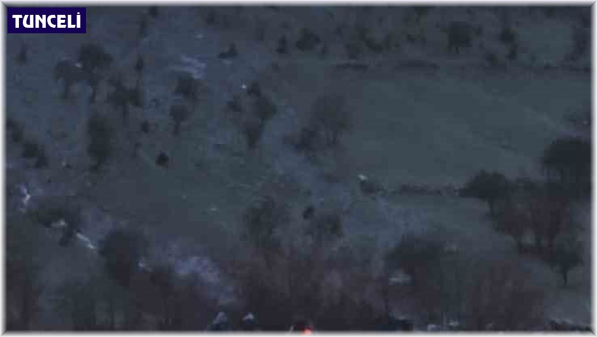 Tunceli'de yol ve menfez çöktü, mahsur kalan 13 kişi kurtarıldı