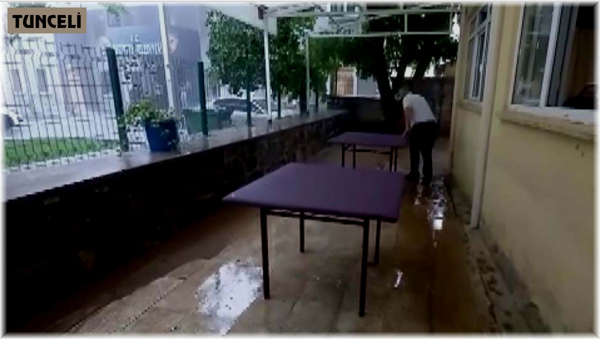 Tunceli'yi sağanak vurdu