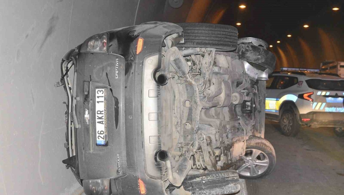 Tünelde kaza, 2 kişi yaralandı