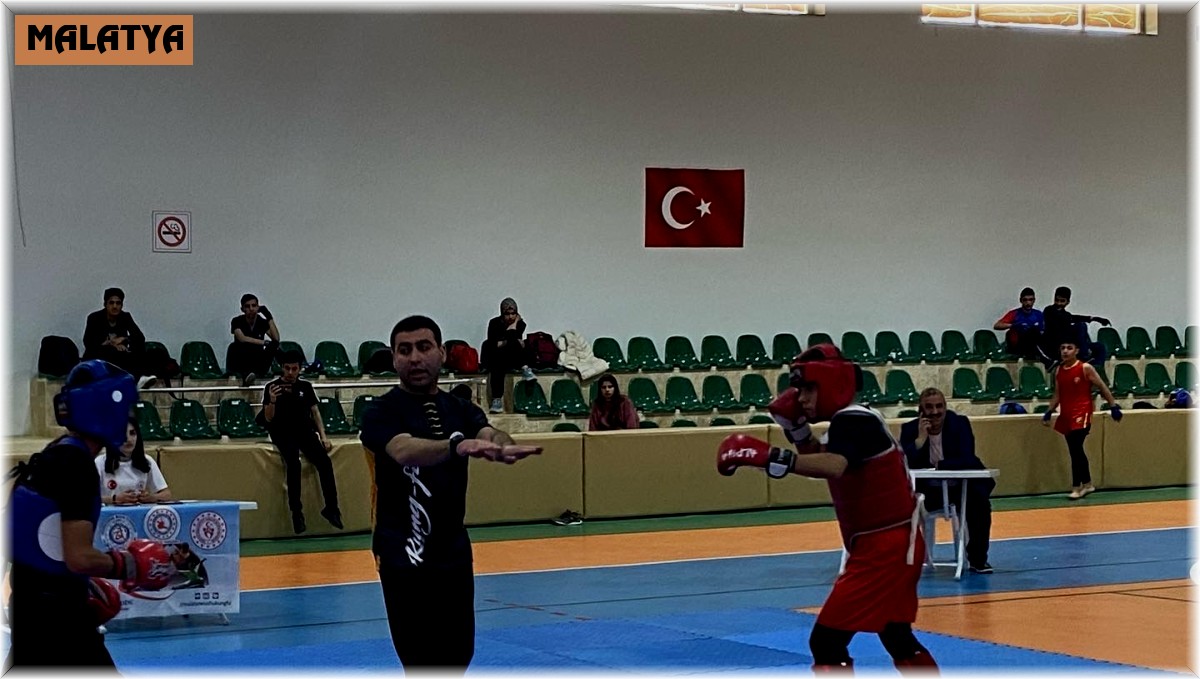 Turgut Özal kung fu şampiyonası