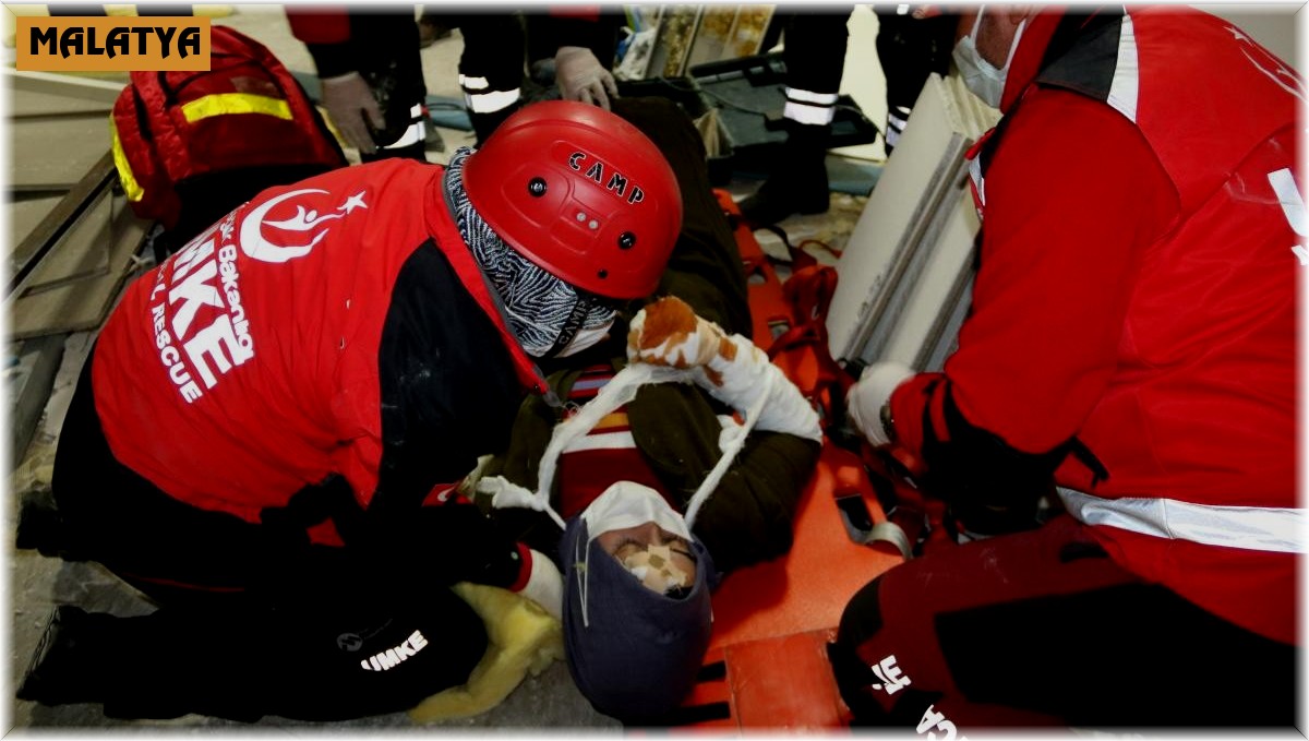 Turgut Özal Tıp Merkezi'nde gerçekleştirilen tatbikat gerçeği aratmadı