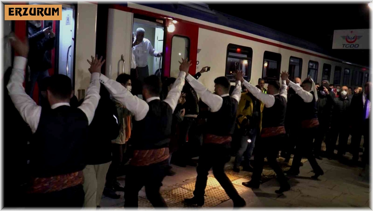 Turistik Doğu Ekspresi aylar sonra yeniden Erzurum'da