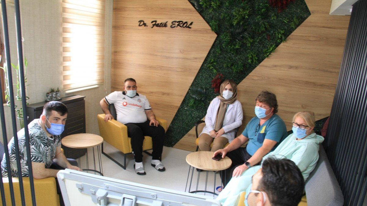 Türk doktorlarının başarısını duyan Alman Çift Elazığ'da operasyon oldu