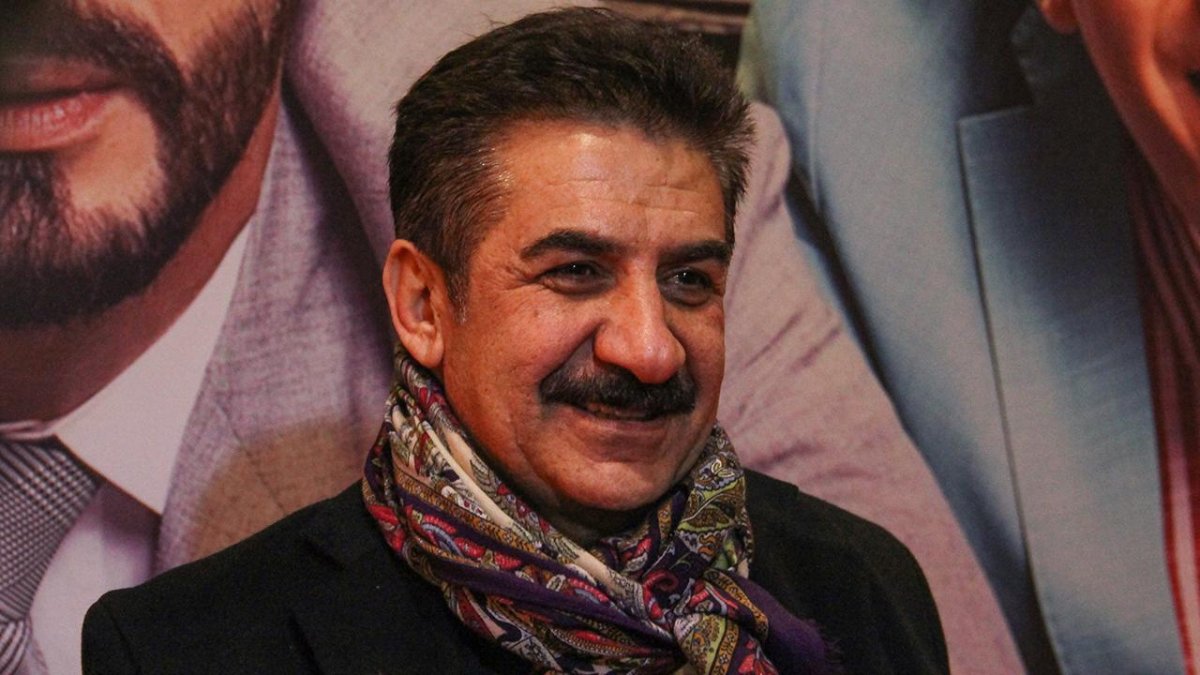 Türk halk müziği sanatçısı Ağrılı Burhan Çaçan 63 yaşında vefat etti