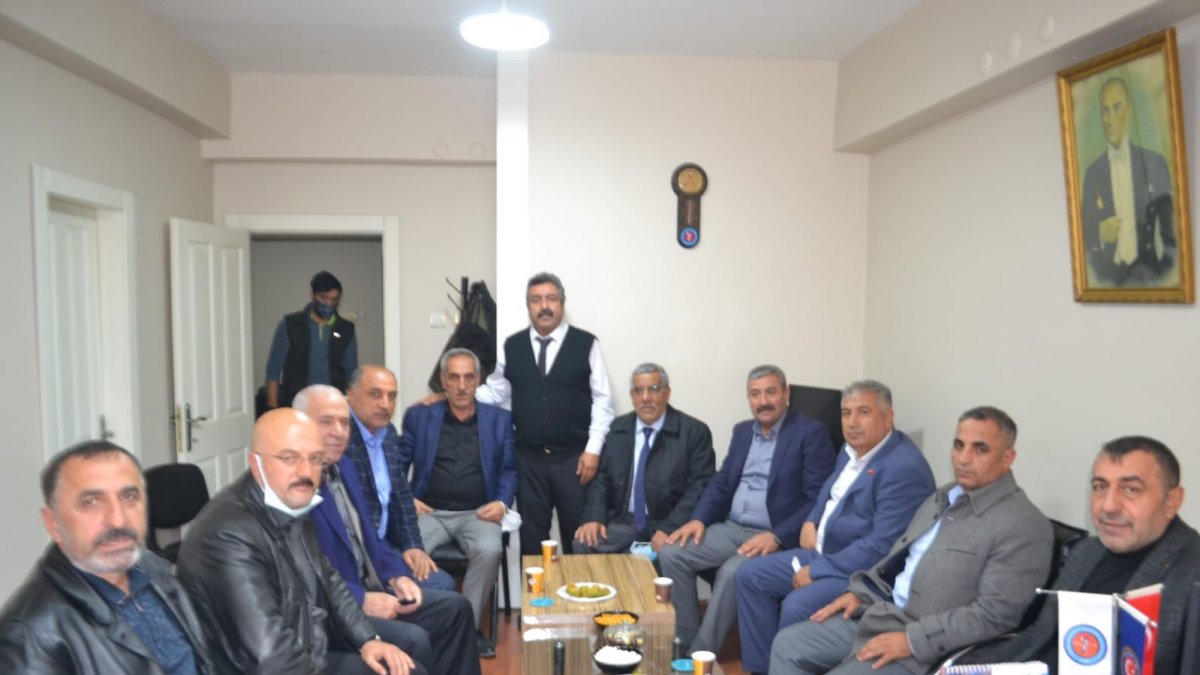 Türk İş'ten sağlık işçileri sendikasına hayırlı olsun ziyareti