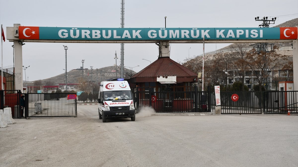 Türk Kızılaydan Gürbulak Sınır Kapısı'ndaki sahra hastanesine destek