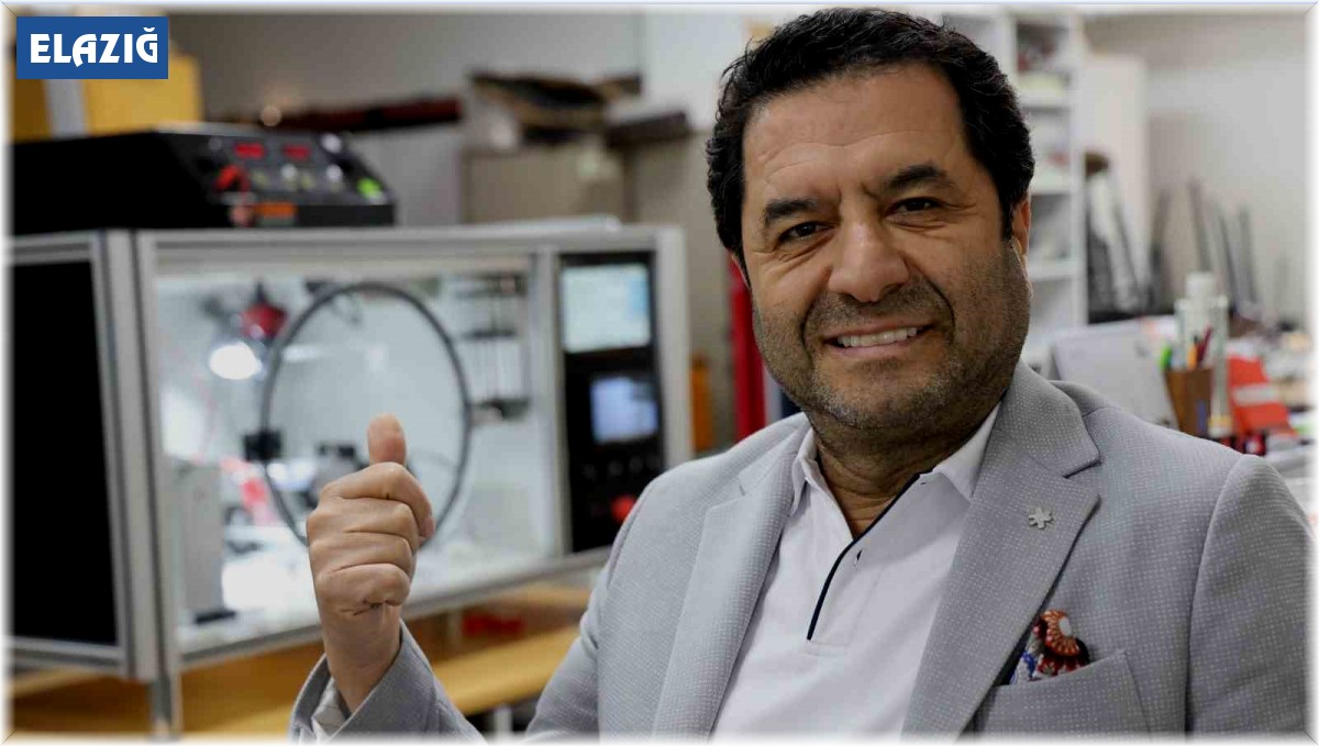 Türk profesör, fiziğin meşhur Coulomb Kanunu'nu cihaza dönüştürdü