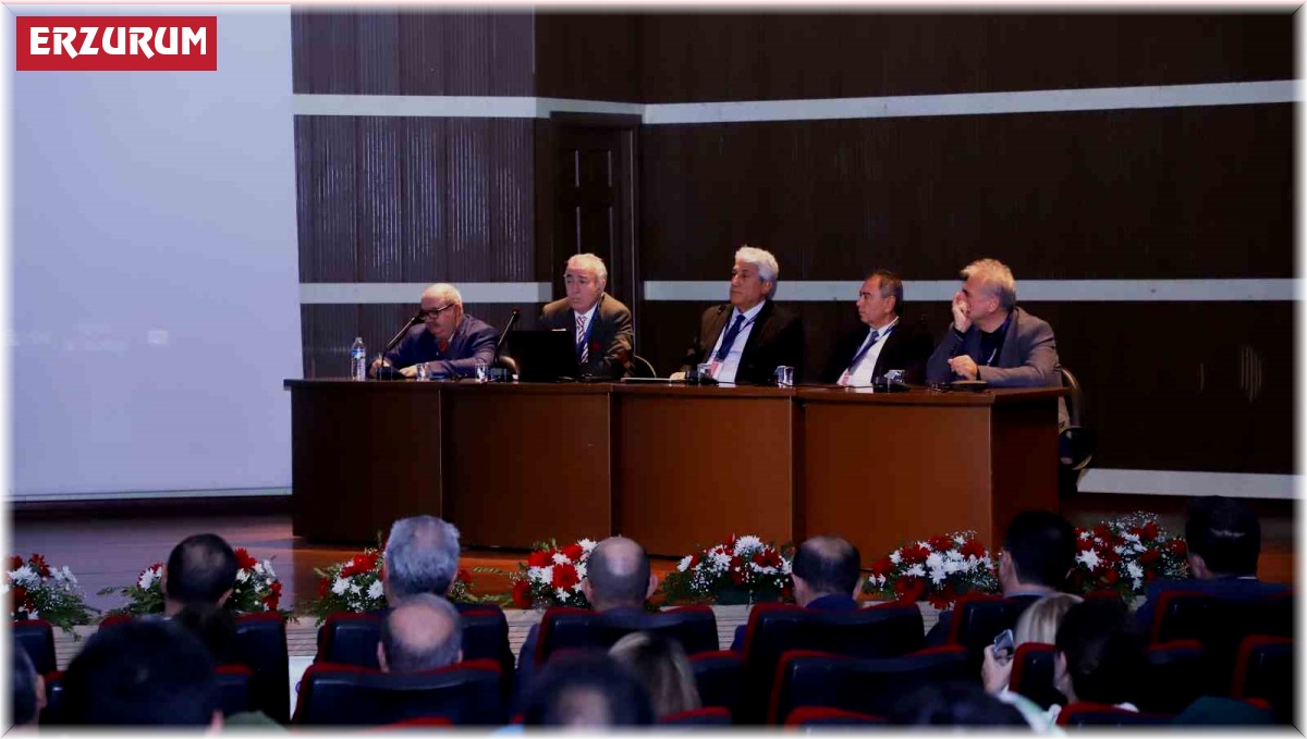 Türkçe ve Türk Edebiyatı Kurultayı, Atatürk Üniversitesi'nde başladı