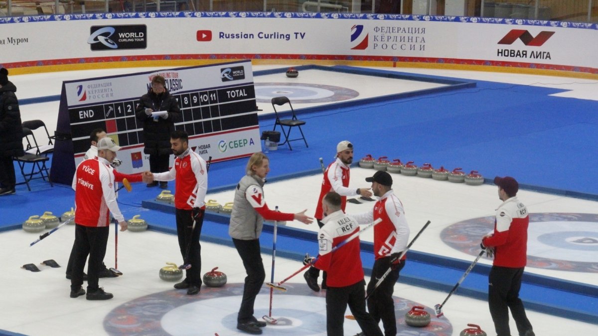 Türkiye Curling de şampiyonluğa koşuyor