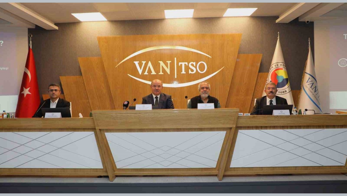 Türkiye'de barışın toplumsal, siyasal ve ekonomik boyutları masaya yatırıldı