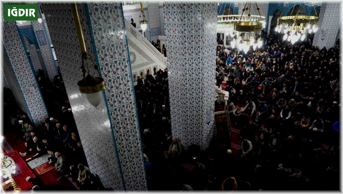 Türkiye'de ilk bayram namazı Iğdır'da kılındı
