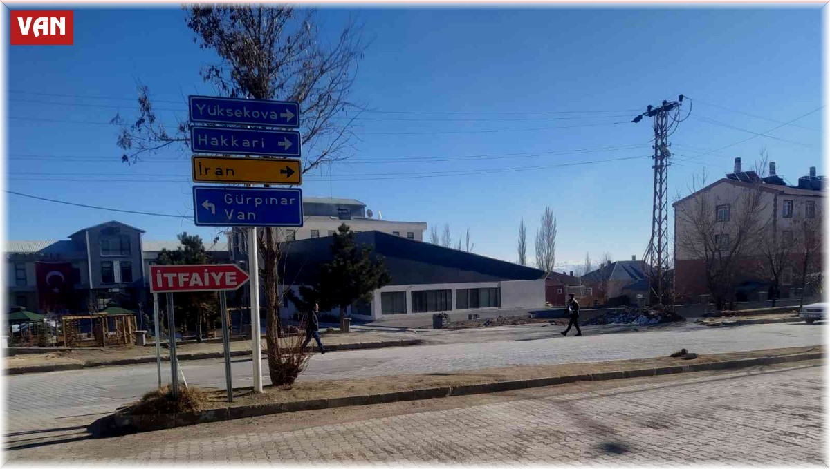 Türkiye-İran sınırında 5.7 büyüklüğünde deprem