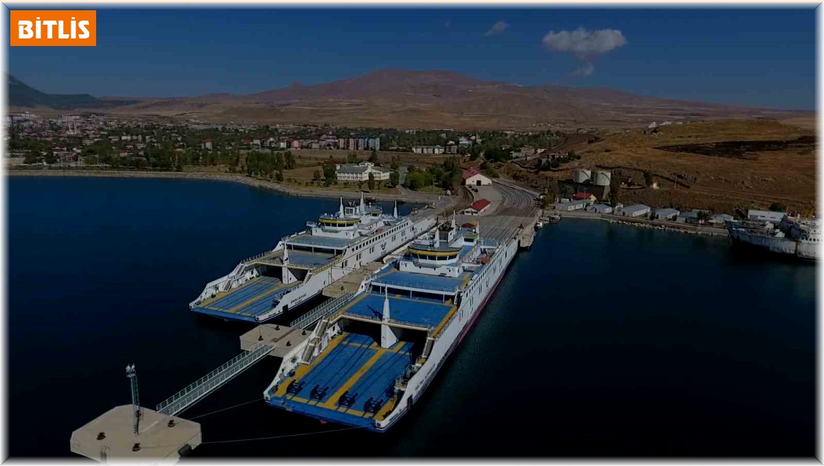 Türkiye'nin en büyük feribotları Van Gölü'nde yük taşımacılığına ivme kattı