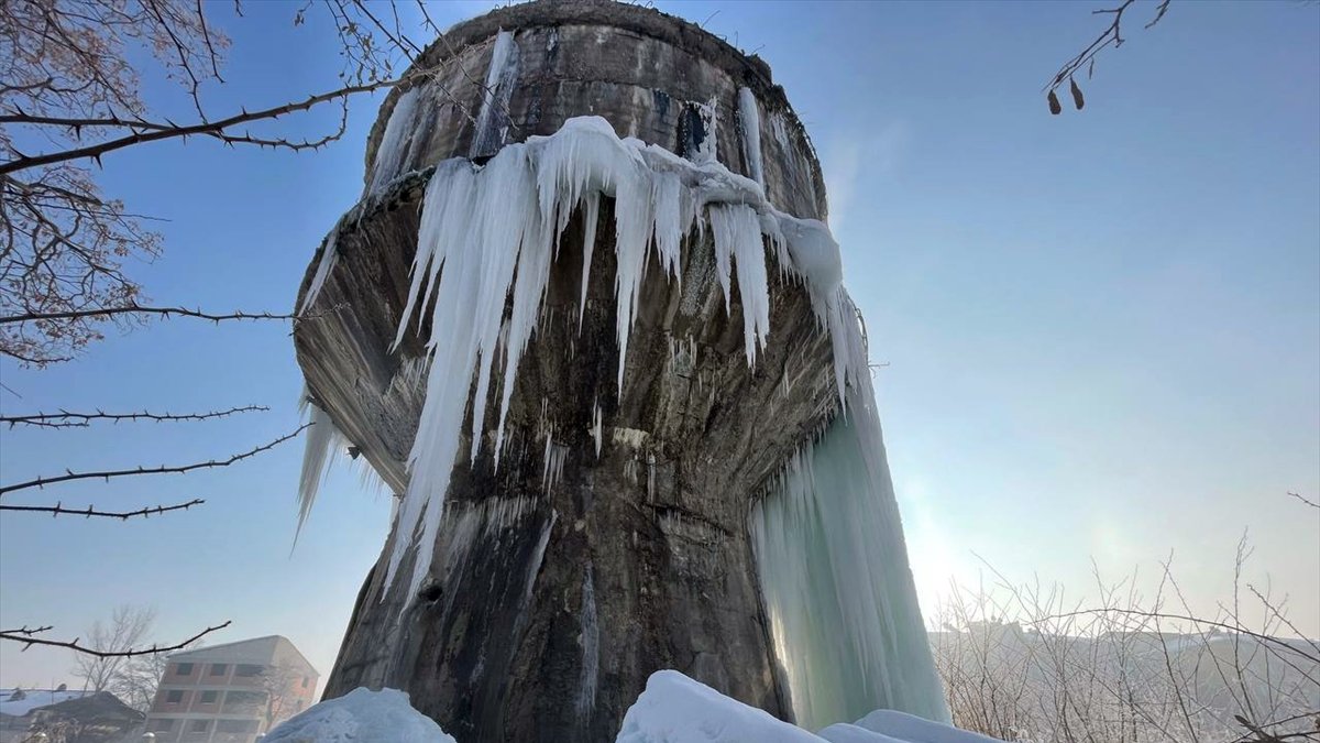 Türkiye'nin en soğuk ili Ağrı'da gece termometreler eksi 32 dereceyi gösterdi