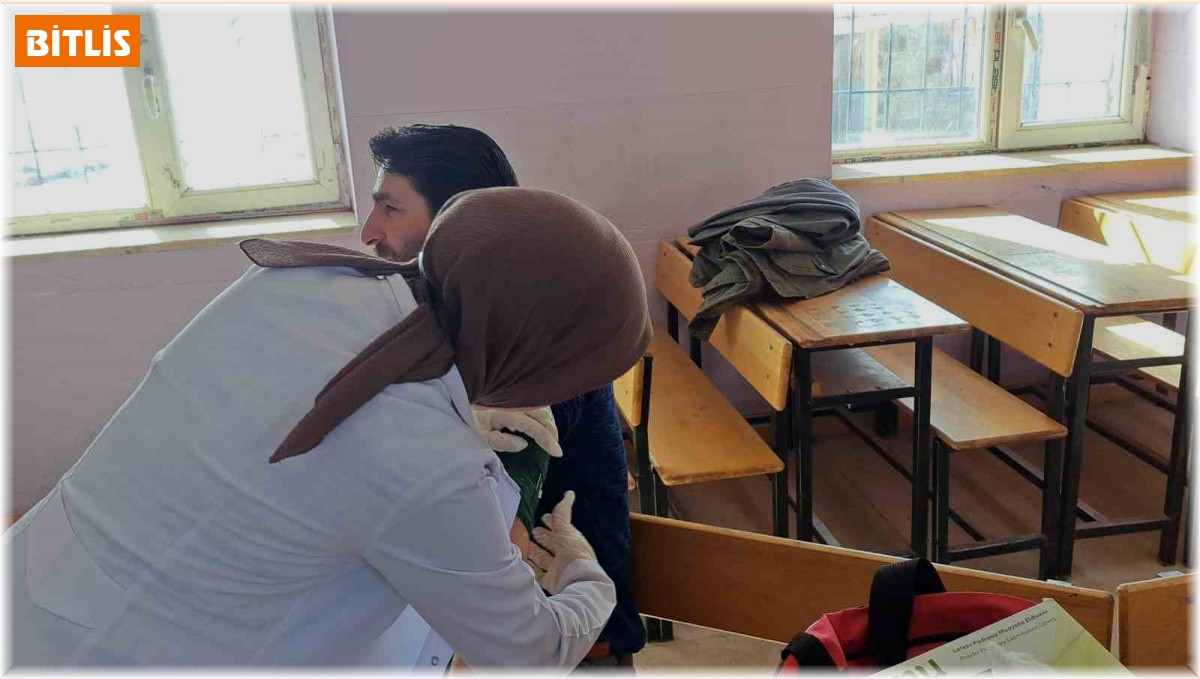 Türkiye'nin en yüksek köyünde sağlık taraması yapıldı