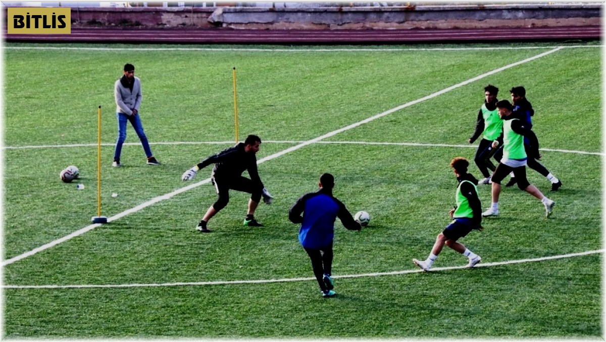 Türkiye'nin gol yemeden namağlup takımı Bitlis'ten