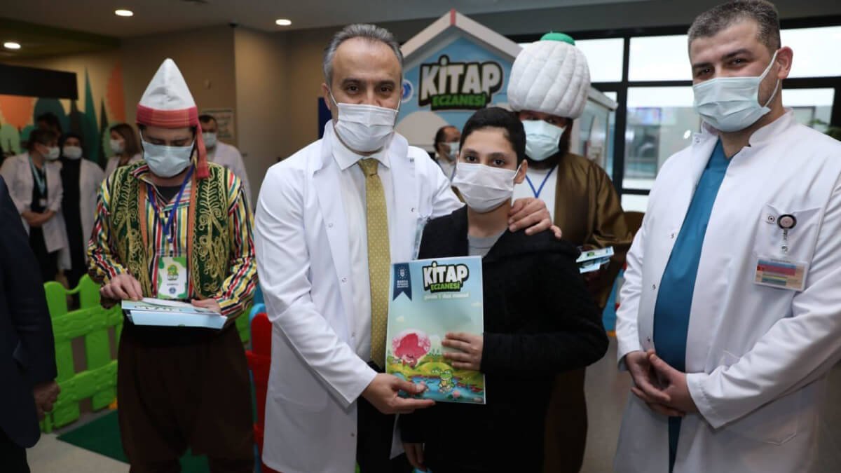 Türkiye'nin İlk Kitap Eczanesi