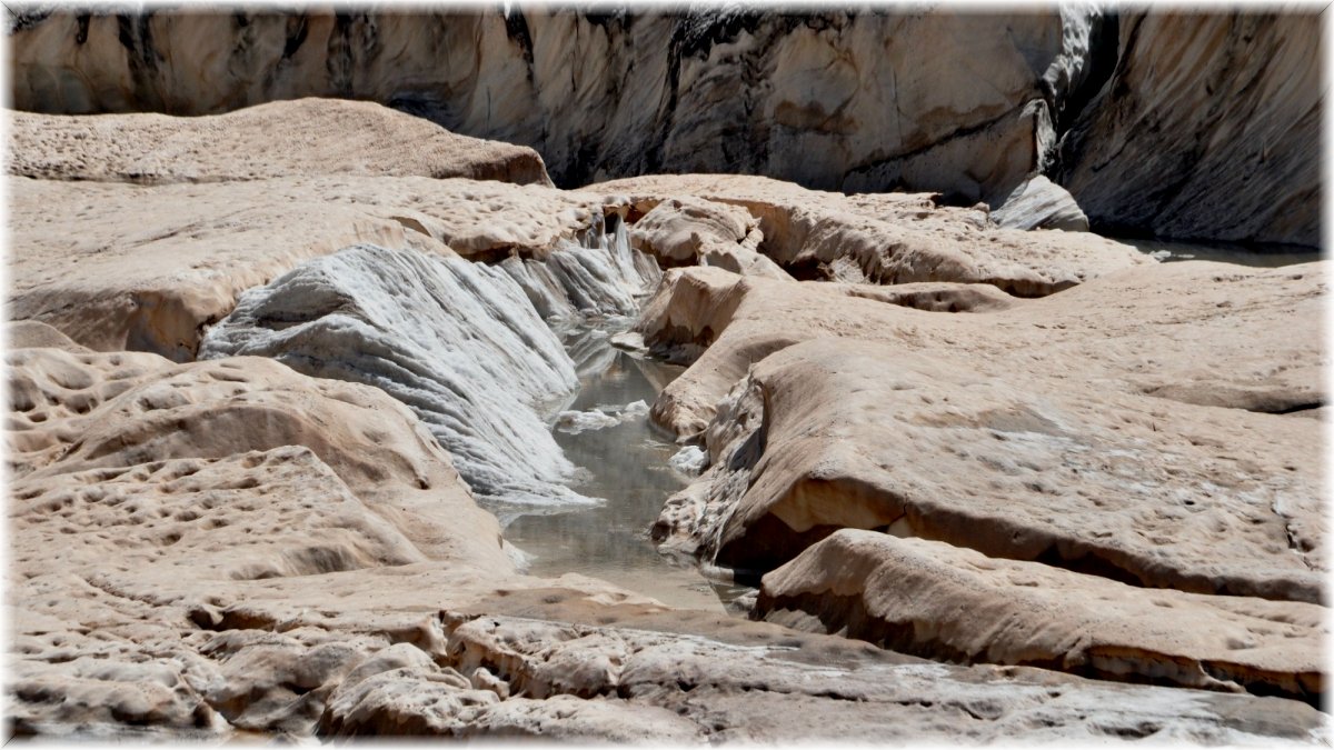 Türkiye'nin zirvesi 20 bin yıllık Cilo buzulları eriyor