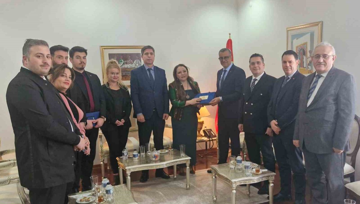 Türkiye-Tunus hattında sağlık ve yatırım iş birliği güçleniyor