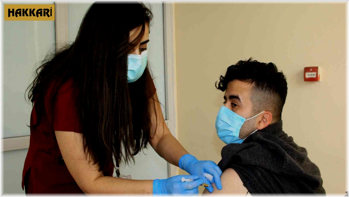 TURKOVAC aşısına Hakkari'de yoğun ilgi